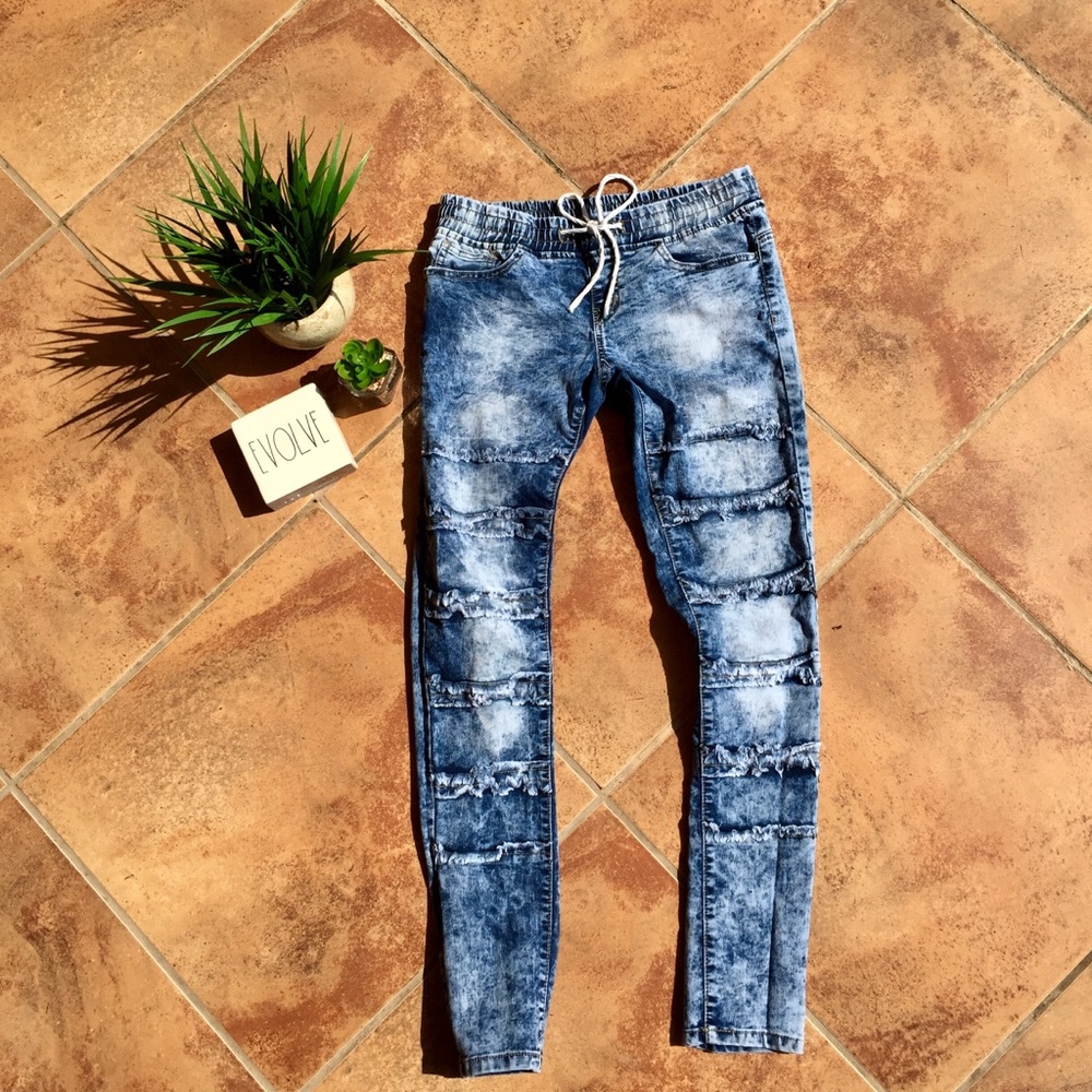 Distressed Jeans